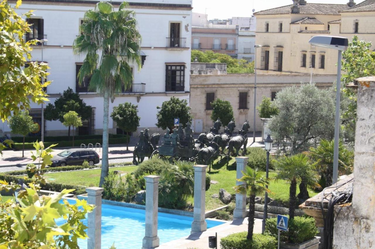 Apartamentos Turisticos Mamelon Jerez de la Frontera Exterior foto