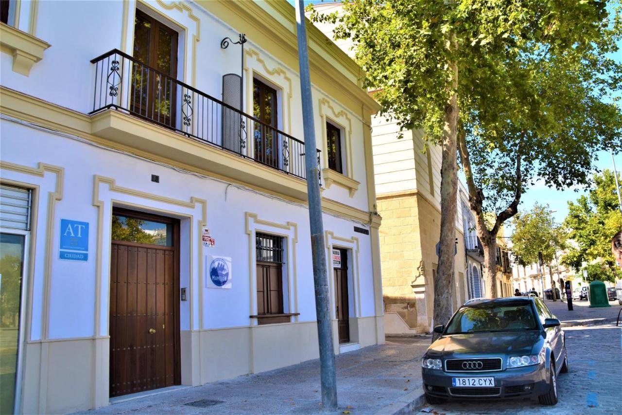 Apartamentos Turisticos Mamelon Jerez de la Frontera Exterior foto
