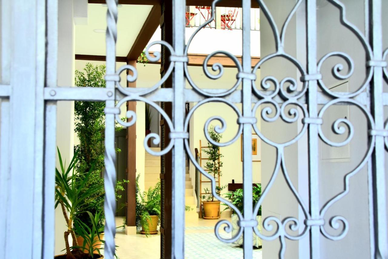 Apartamentos Turisticos Mamelon Jerez de la Frontera Exterior foto