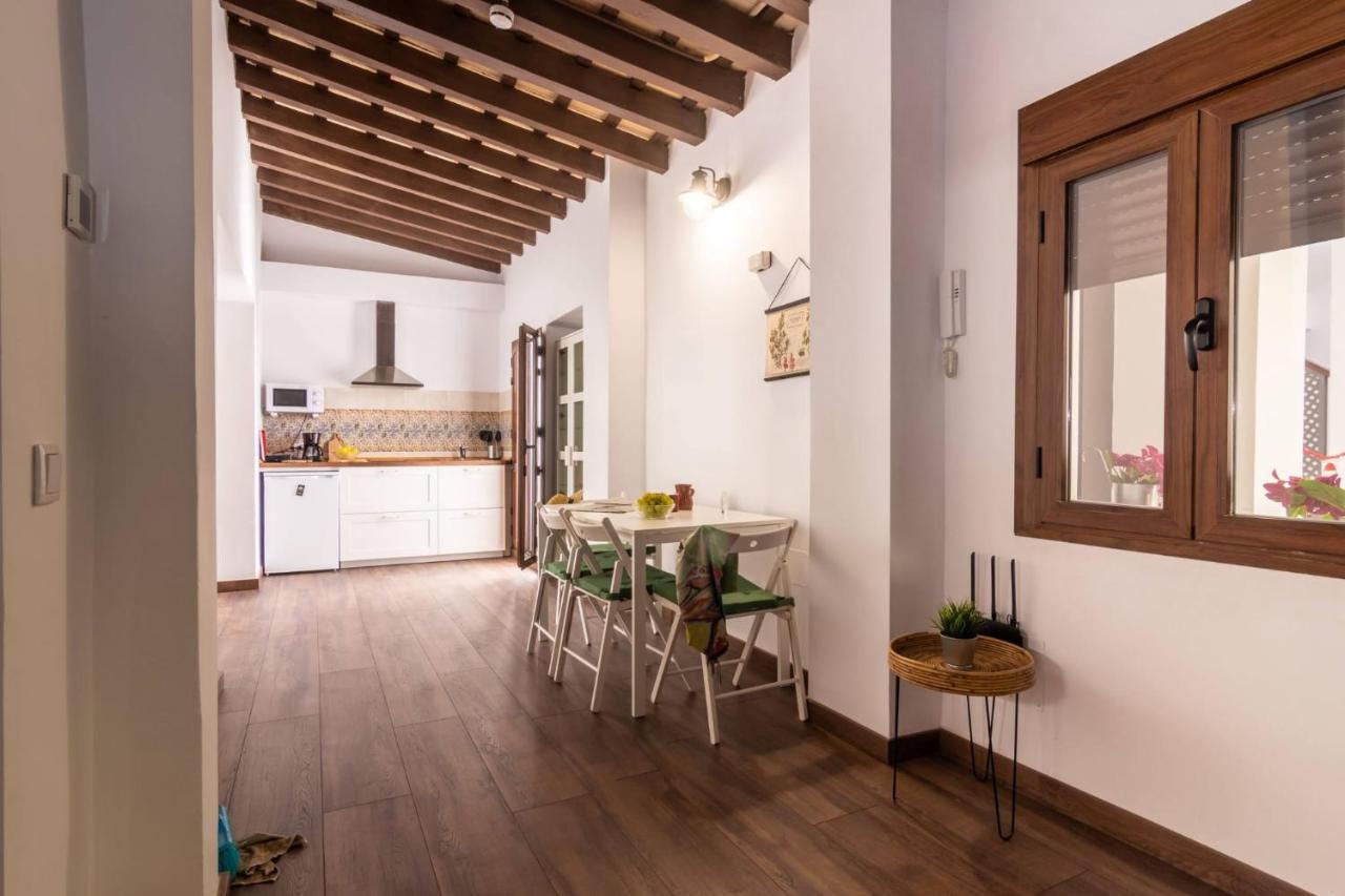 Apartamentos Turisticos Mamelon Jerez de la Frontera Exterior foto