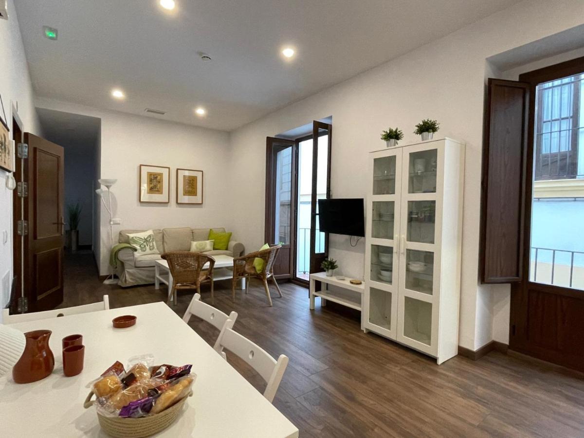 Apartamentos Turisticos Mamelon Jerez de la Frontera Exterior foto